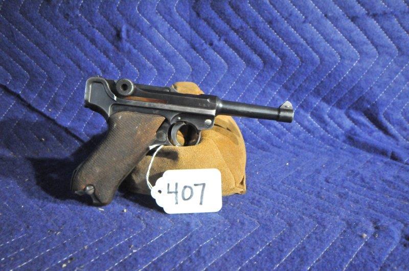 Mauser P08 9mm: Mauser P08 9mm. 4" barrel. With Wehrmacht proof marks. Missing one grip panel. Dated 1939. Marked S/42. Serial No. 1612. Non-matching numbers. WWII era. Please read the Terms and Conditions of this au