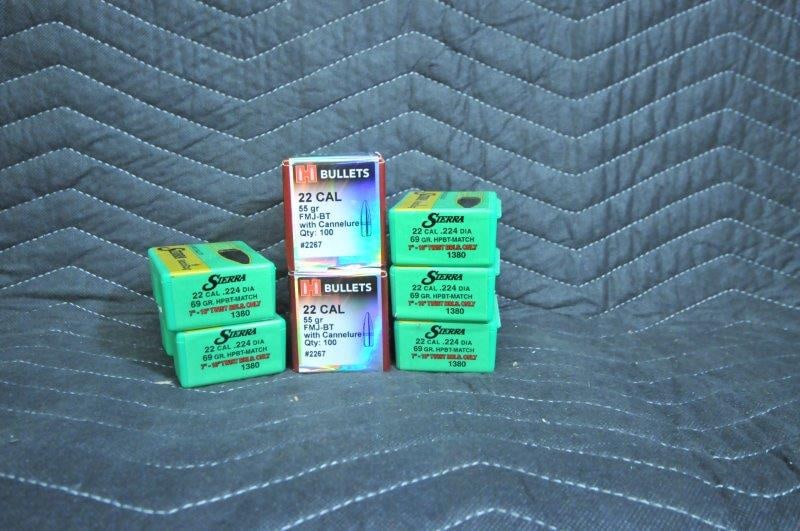 Assorted 22 Caliber Bullets: Assorted 22 caliber bullets. 200 bullets, Hornady 55 grain full metal jacket boat tail. 500 bullets, Sierra 69 grain hollow point boat tail match, 7-10 twist barrels only. See photos.