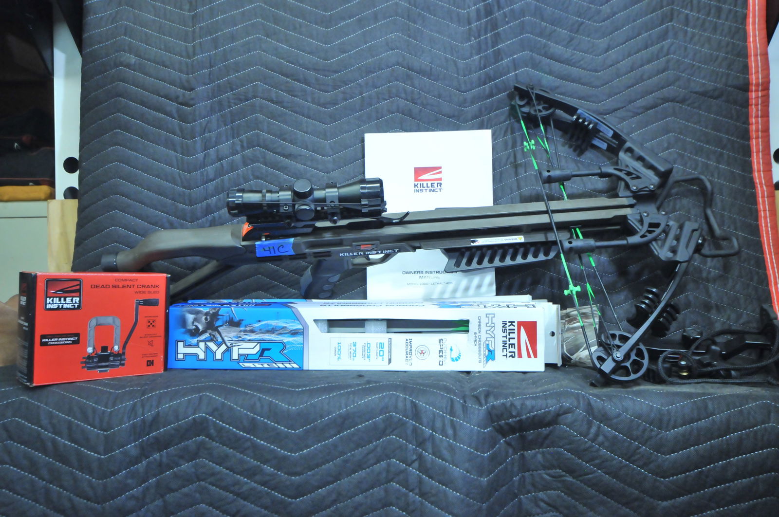 Killer Instinct Lethal 405 Crossbow: Killer Instinct Lethal 405 crossbow with original box. Comes with crank, quiver and 17 bolts. See photos.