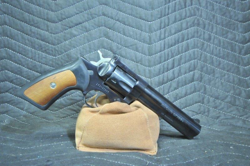 Ruger GP100: Ruger GP100. 357 Magnum. 6" barrel, blued. Excellent condition. Serial No. 171-97244.