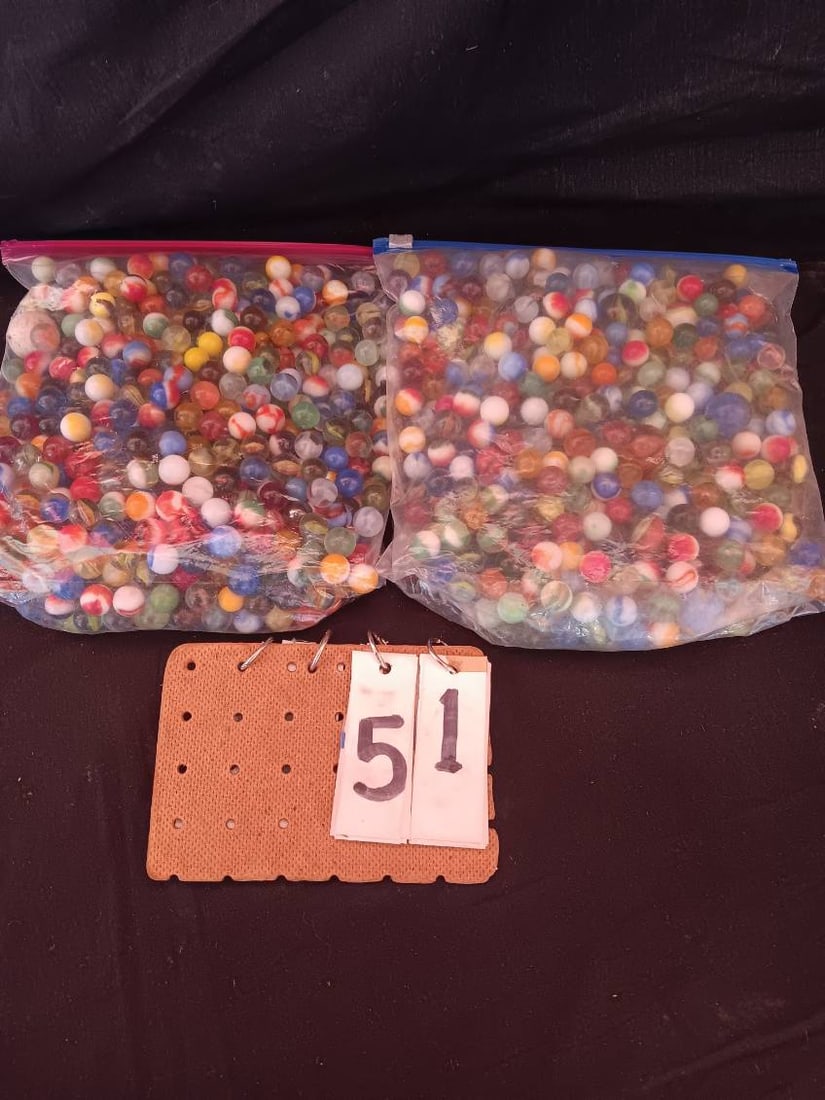 Estate Collection of 100s of Marbles: Estate collection of marbles, 100s included in lot. All being sold as one lot. Many varieties