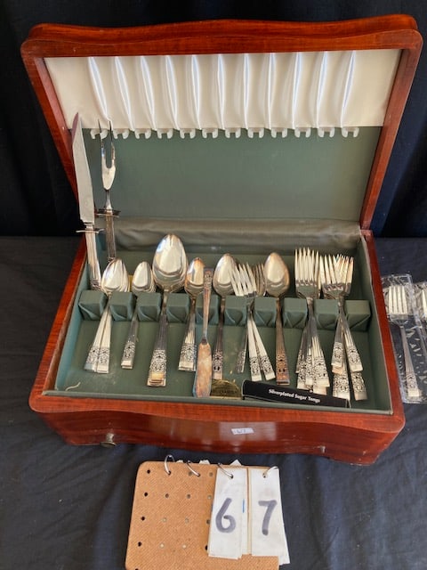 Estate 93 Piece of Oneida Coronation Pattern Set: Flatware set being sold as set silver plate, many new pieces still in original wrapping in an wooden as is case