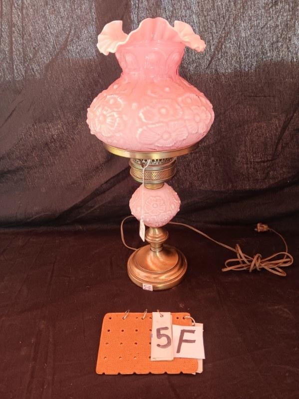 Fenton Very Rare Art Glass Pink Poppy Floral Lamp: Vintage art glass pink poppy flower designed student 2 part lamp. 20" tall CIRCA 1977. Pink cased outer glass with white interior cased glass (no chimney; easy to find) not signed but pictured in nume