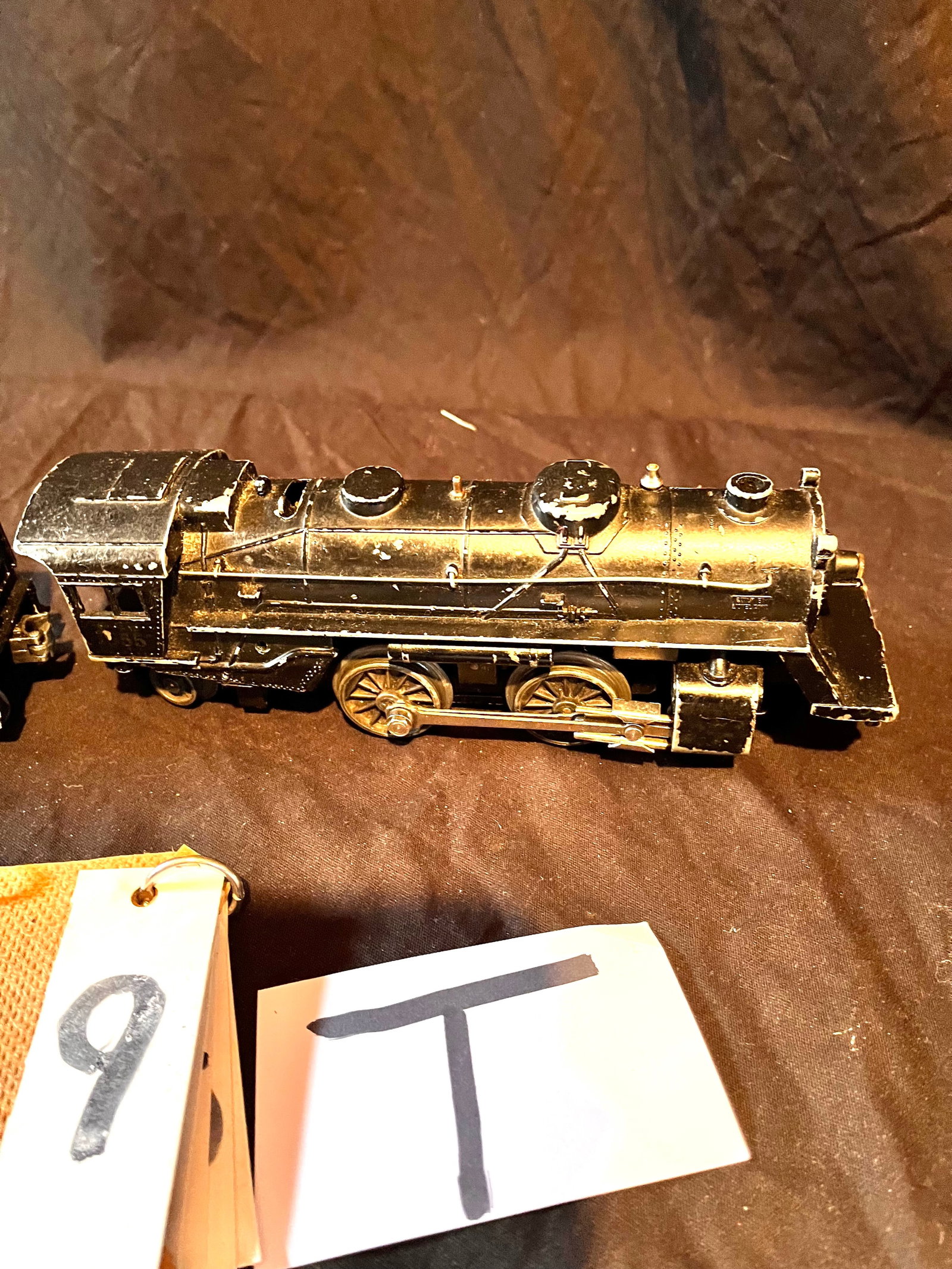 Lionel Engine and Coal Car (1 of 4)