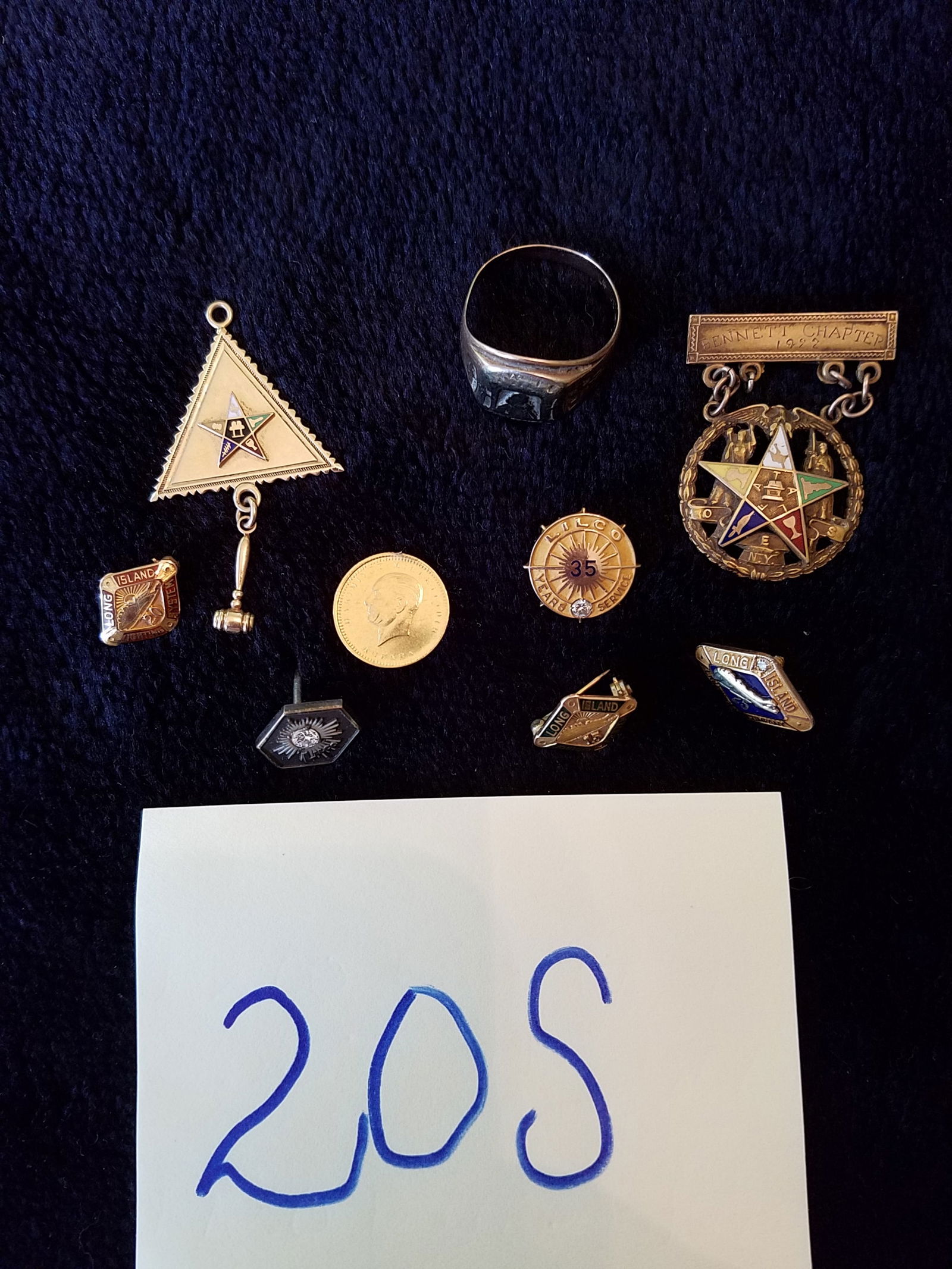 Assorted 10K and 14K Yellow Gold Pieces (1 of 9)