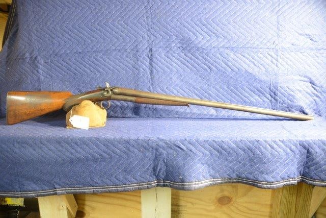 Parker 12 Gauge SxS Shotgun: Parker 12 gauge SxS hammer shotgun. 30" Damascus barrels. Serial No. 8.