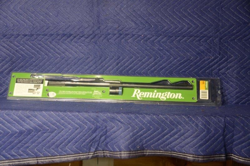 Remington Arms Model 11-87 Barrel: Remington Arms Model 11-87 barrel. 21" long. RS/FR. New in the package.