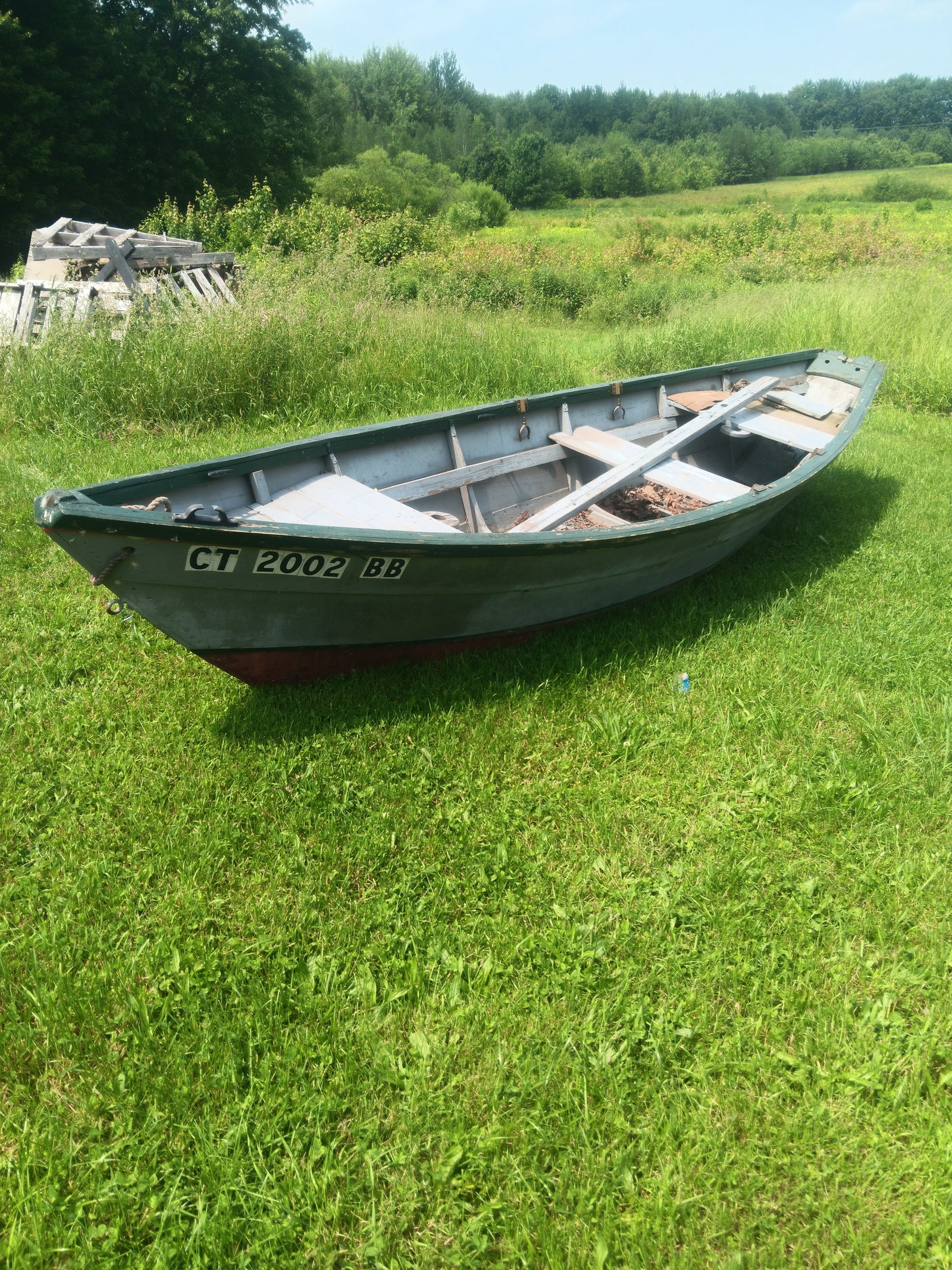 Wooden Boat name "Woody" circa 1926: Wooden boat name "Woody" circa 1926. Measure 16'-2" long. 1926 Whaling Dorey, made in Maine. See photos. From the Dr. Thomas Fallon Collection.