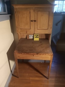 1830s Hepplewhite Lift-Top Painted Desk