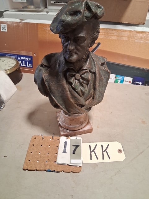 Wagner Bronze Bust: Wagner bronze bust. 10"w x 6"d x 16"h. See photos.