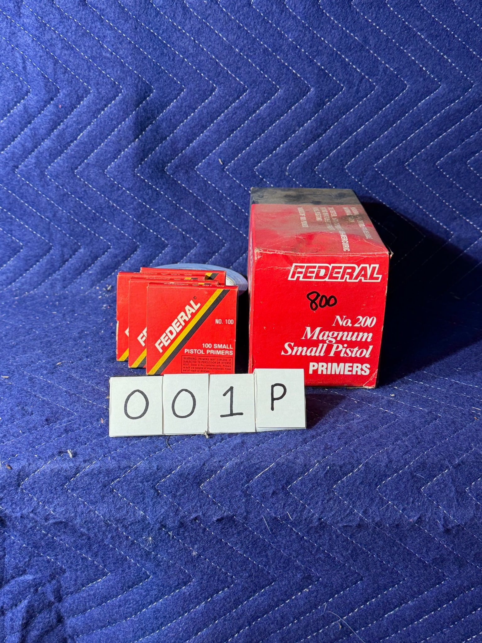 Small Pistol Primers: Small pistol primers. 800 Federal #200 primers. 400 Federal #100 primers. See photos.