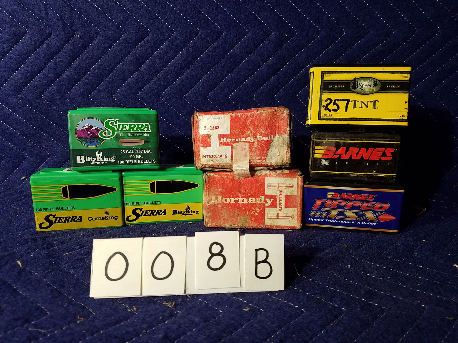 25 Caliber Bullets: 25 caliber bullets. Various manufacturers. See photos.