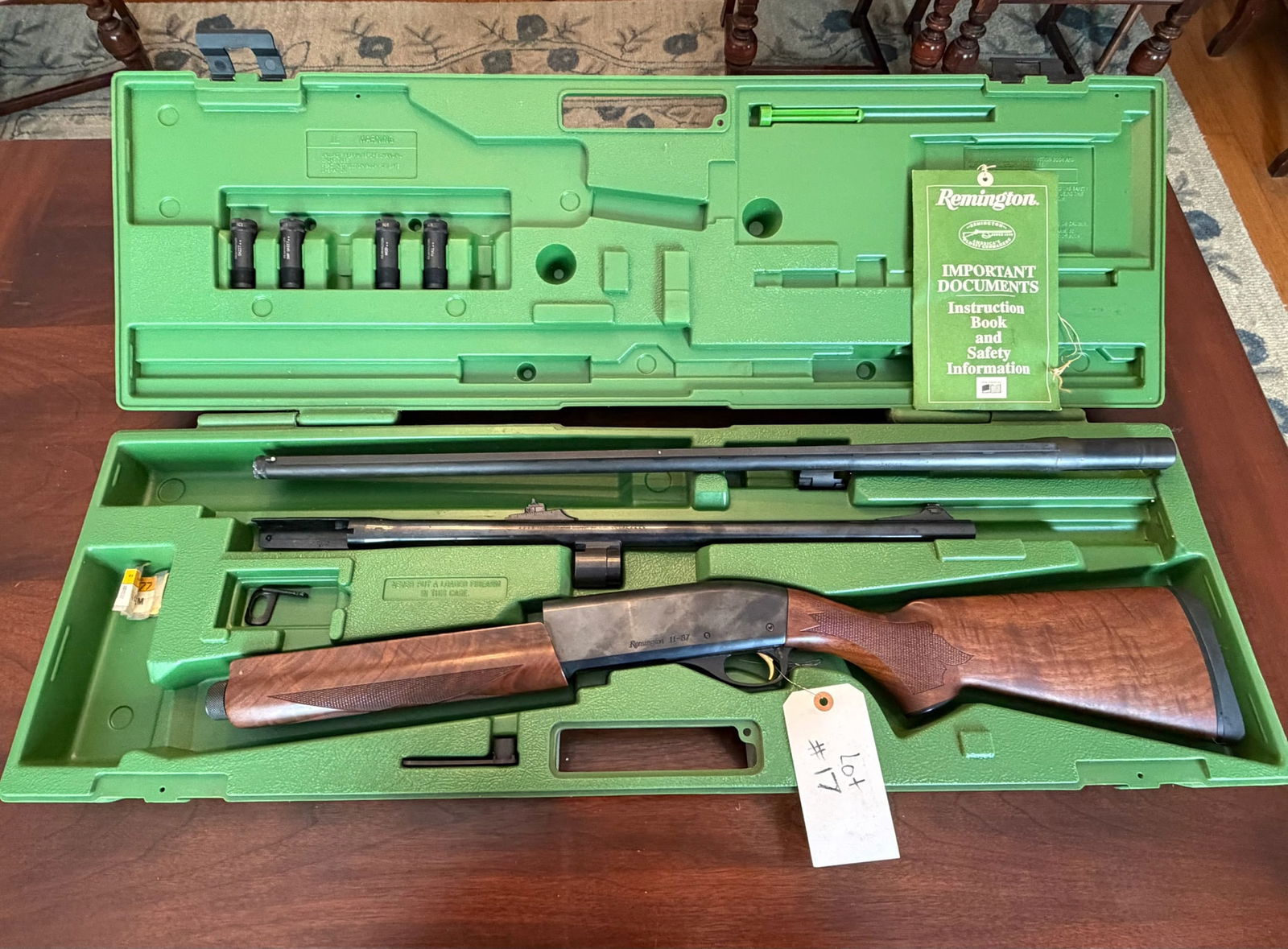 Remington Model 1187 Sporting Clays Edition: Remington Model 1187 Sporting Clays Edition. Complete set. 12 gauge. 2.75" or 3" shells. 28" vent rib barrel. 21" smooth bore slug barrel. Comes in the original case with the original chokes, magazine