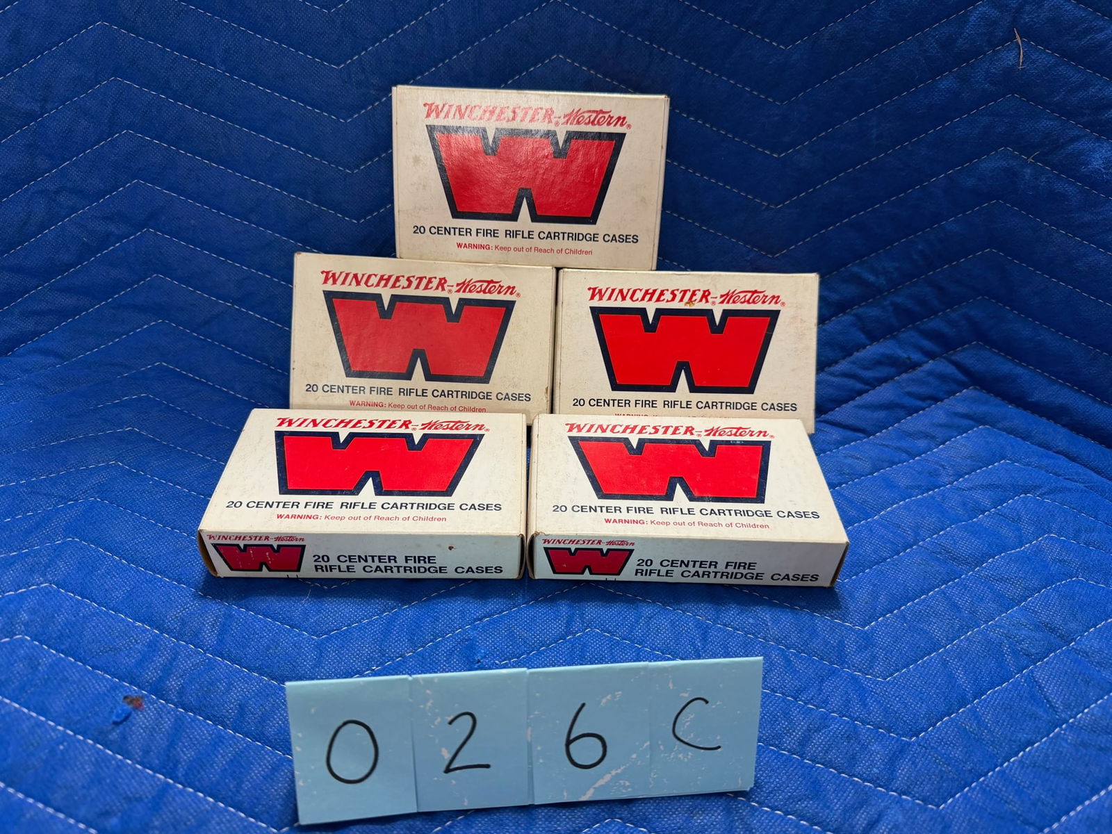 32 Winchester Special Brass: 32 Winchester Special brass casings in vintage boxes, once fired. Approximately 100 casings. See photos.