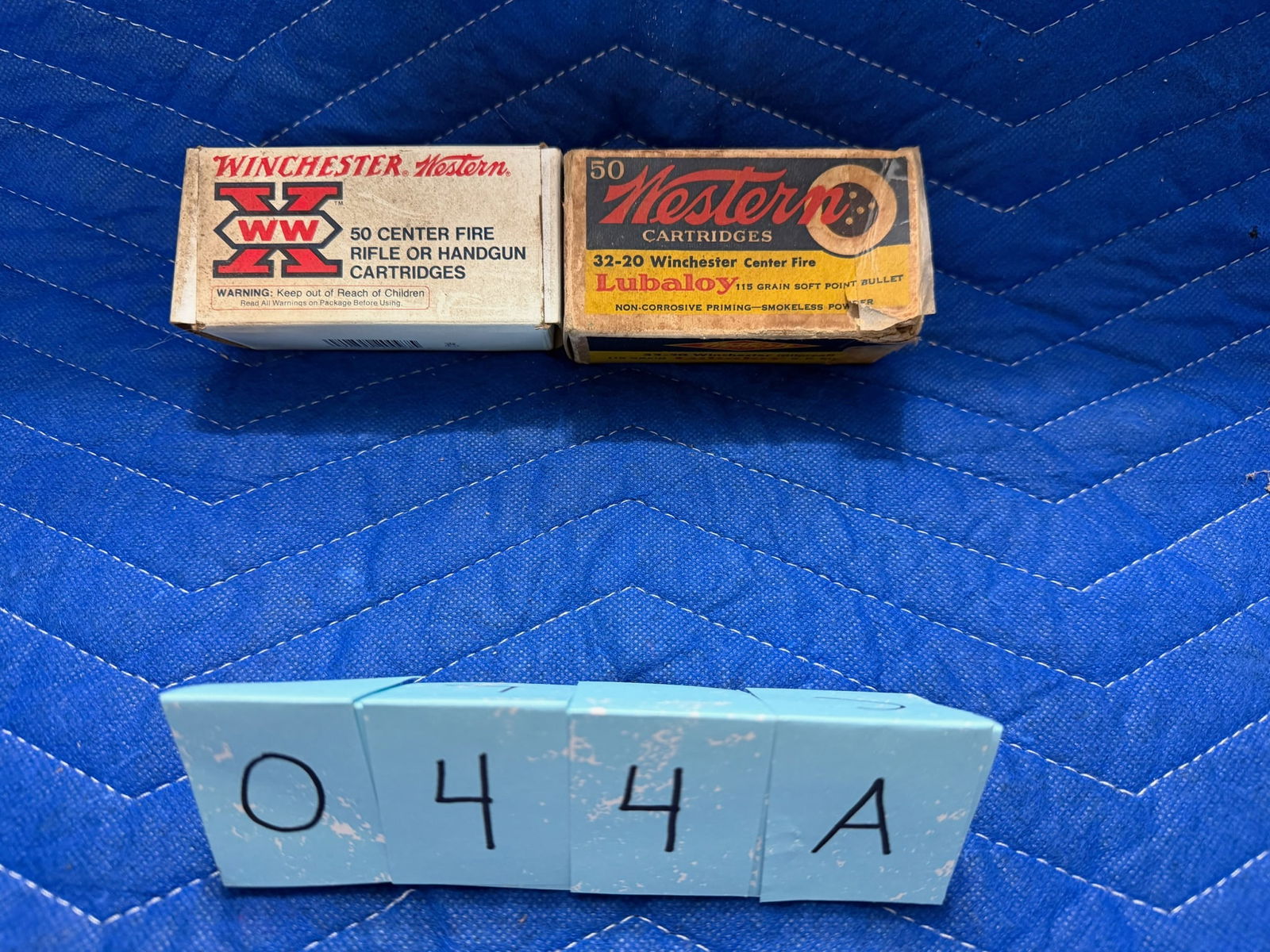 32-20 Winchester Ammo: 32-20 Winchester ammunition. One box of Winchester Western, 100 grain lead (50 rounds). One box of Western, 115 grain lubaloy SP (50 rounds). 100 rounds total. See photos.