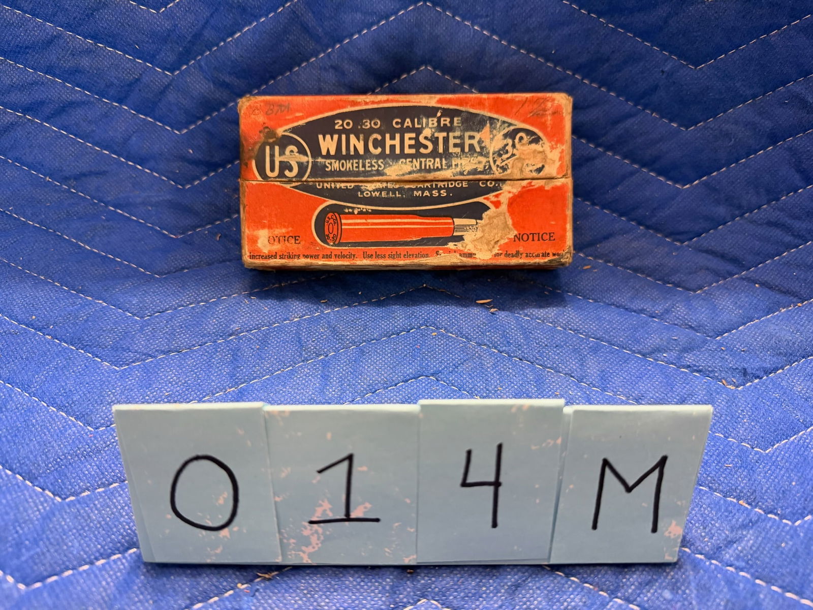 Vintage Winchester 30-30 US Two Part Box of Ammo: Vintage Winchester 30-30 caliber US two part box of ammo. Smokeless central fire, US Cartridge Co, Lowell, Mass. 15 rounds. See photos.