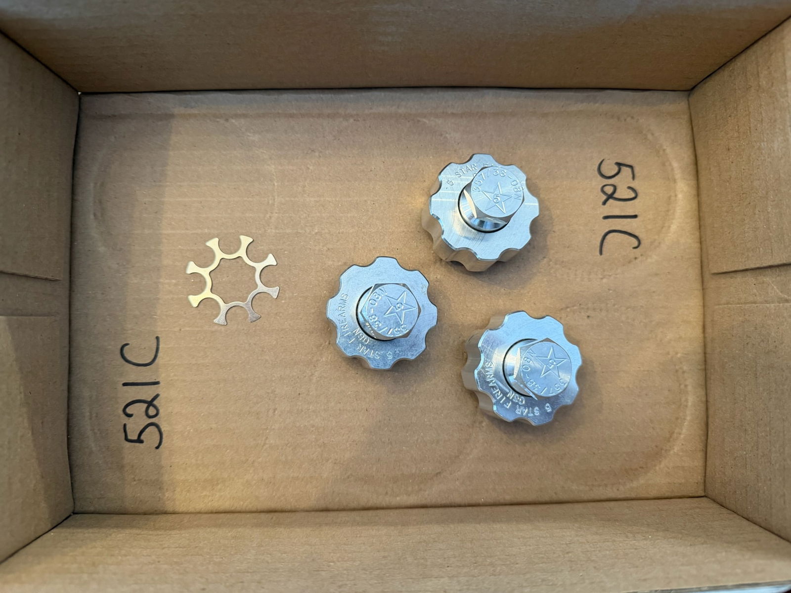 Smith & Wesson Model 327 Speed Loaders and Moon Clip for 357 Magnum (1 of 2)