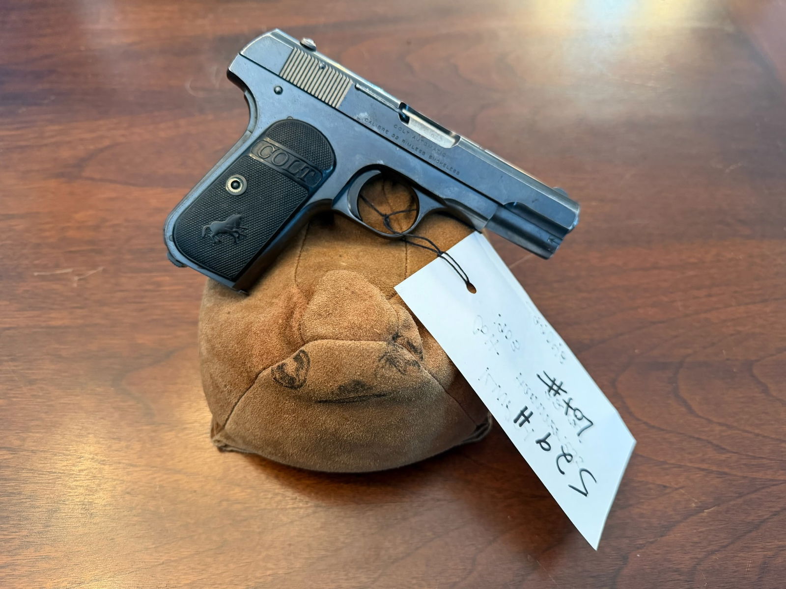 Colt Hammerless 1903 - 2