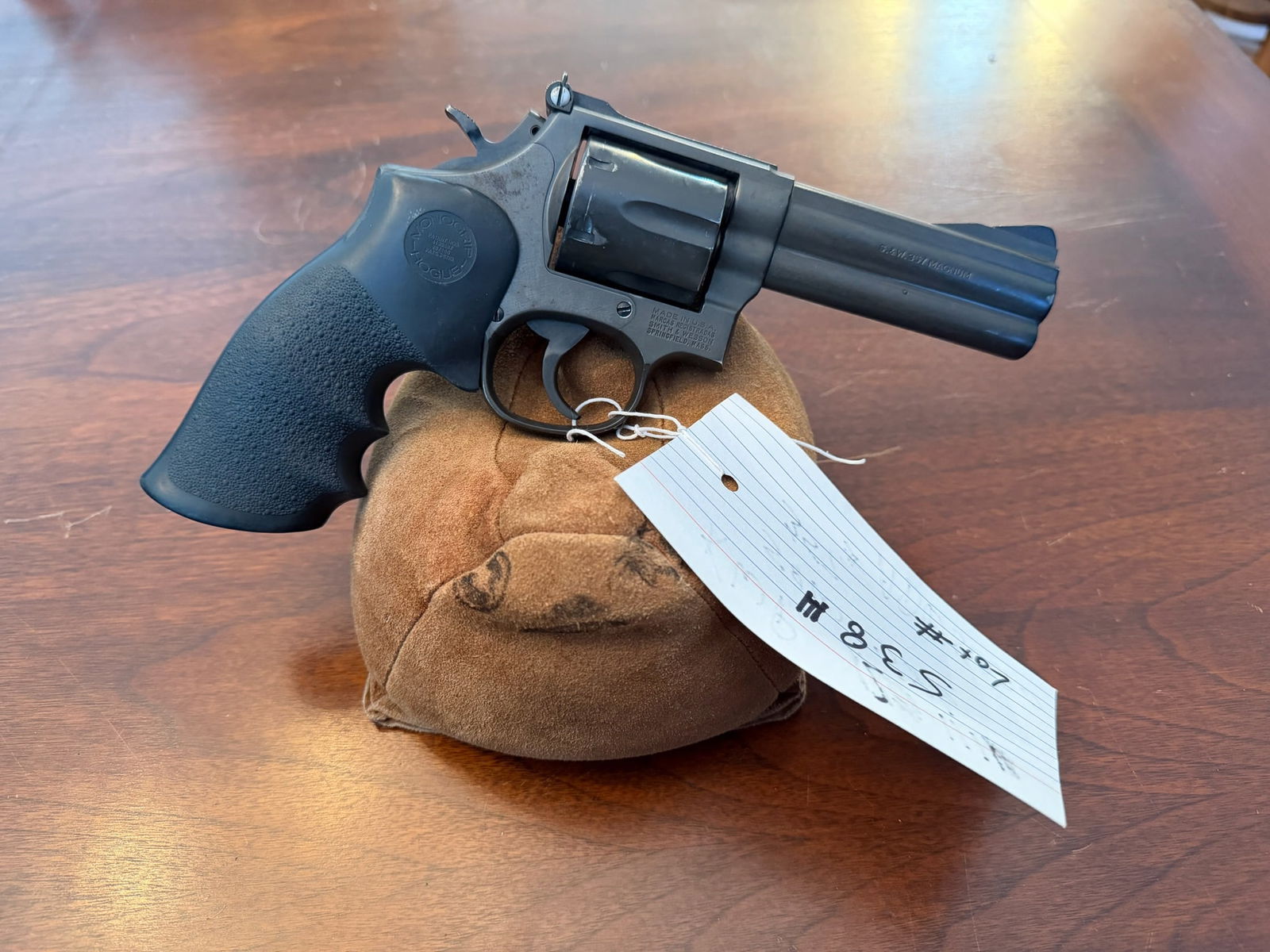 Smith & Wesson Model 586 - 2