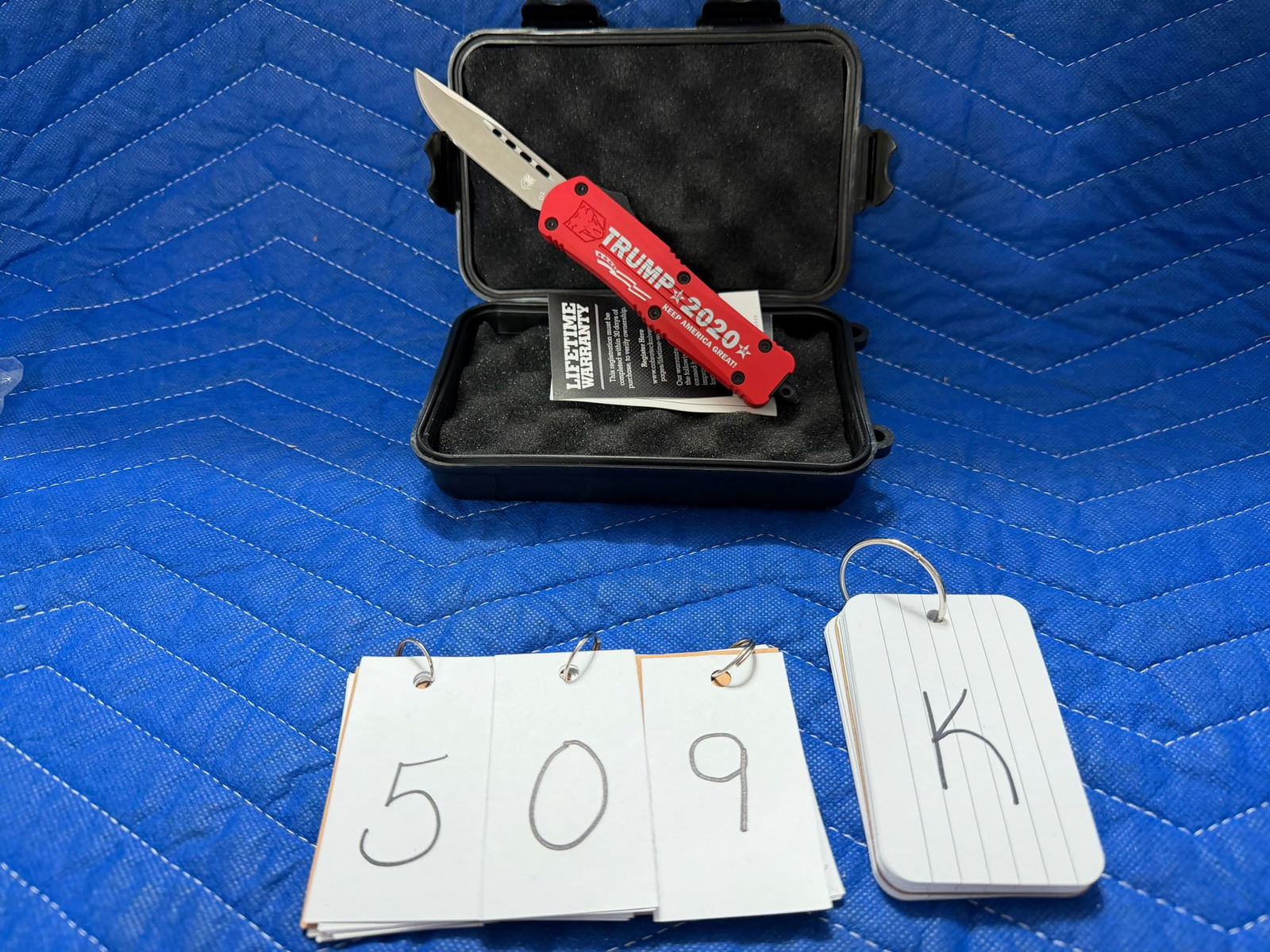 2020 Trump Knife: 2020 Trump knife. FS3 drop non-serrated knife. Medium Size. Brand new in the case. Manufactured by CobraTec Knives. Part No. MTRPFS-3DNS. See photos.