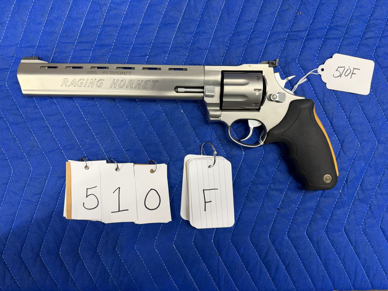 Taurus Raging Hornet - 2