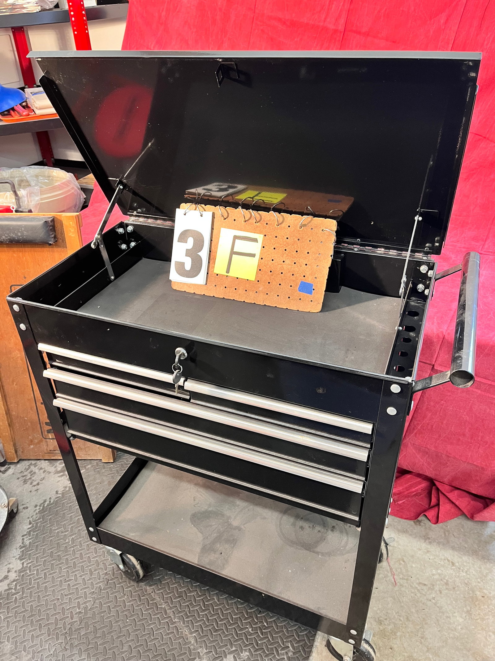 US General Four Drawer Rolling Cart: US General four drawer rolling cart. 580lb capacity. Model #95659. Harbor Freight Tools. 33.5"w x 17.5"d x 38.75"h. See photos. Please read the Terms and Conditions of this auction THOROUGHLY for