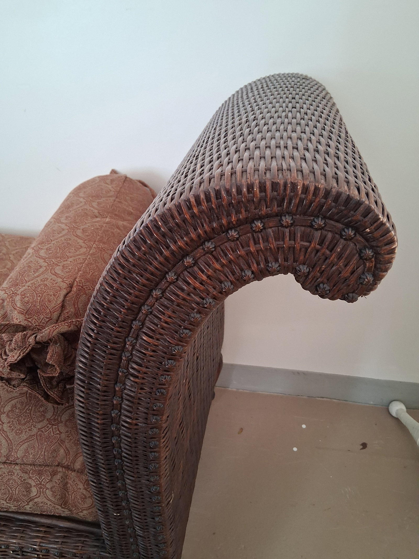 Nice Contemporary Wicker Window Seat - 3