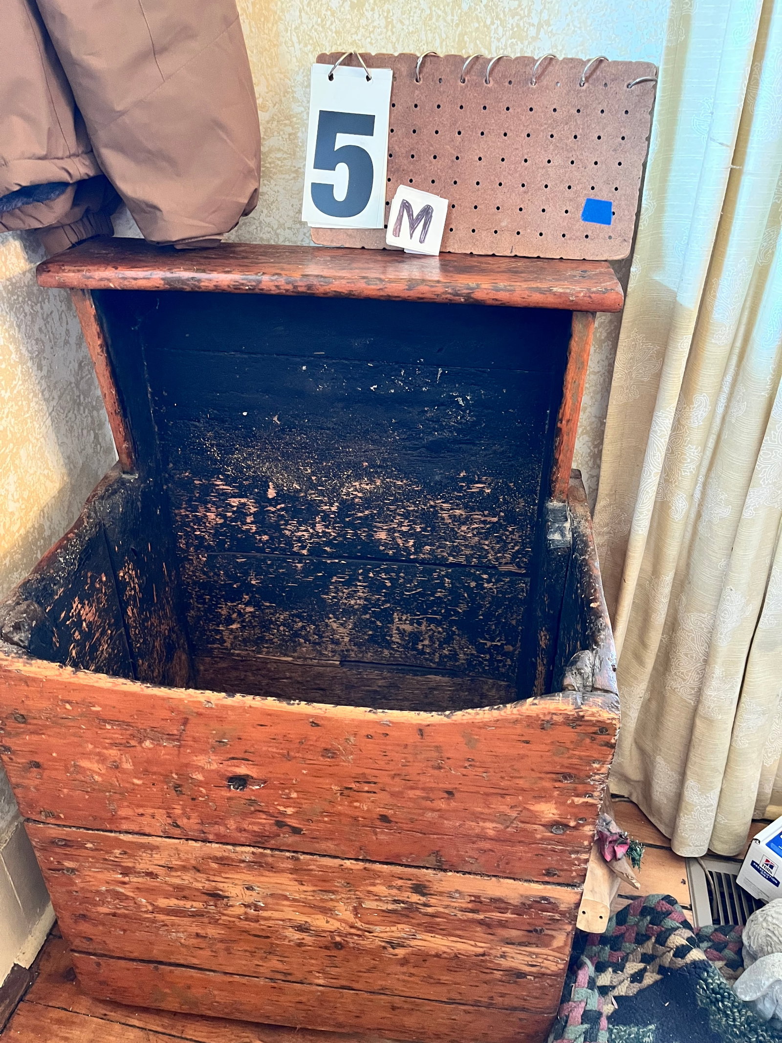 19c Primitive Wood Box (1 of 3)