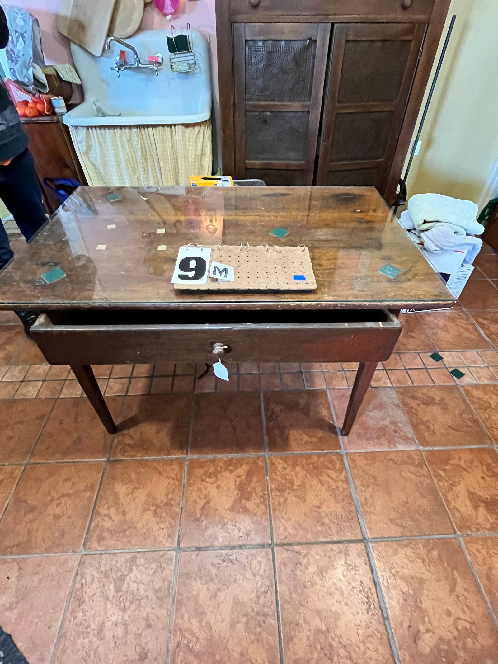 Circa 1790s One Drawer Tavern Table - 2