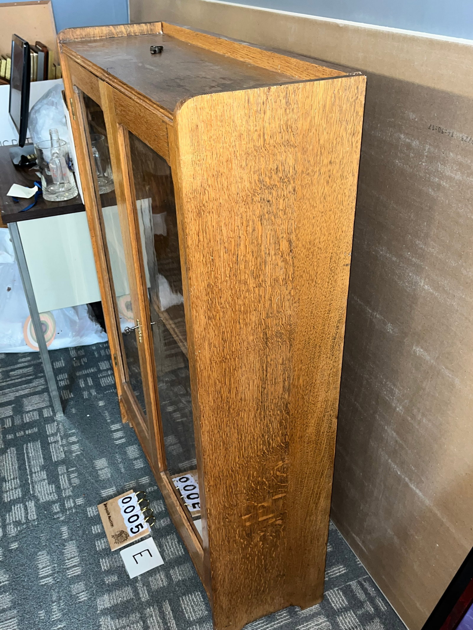 1890s American Solid Oak Bookcase - 3