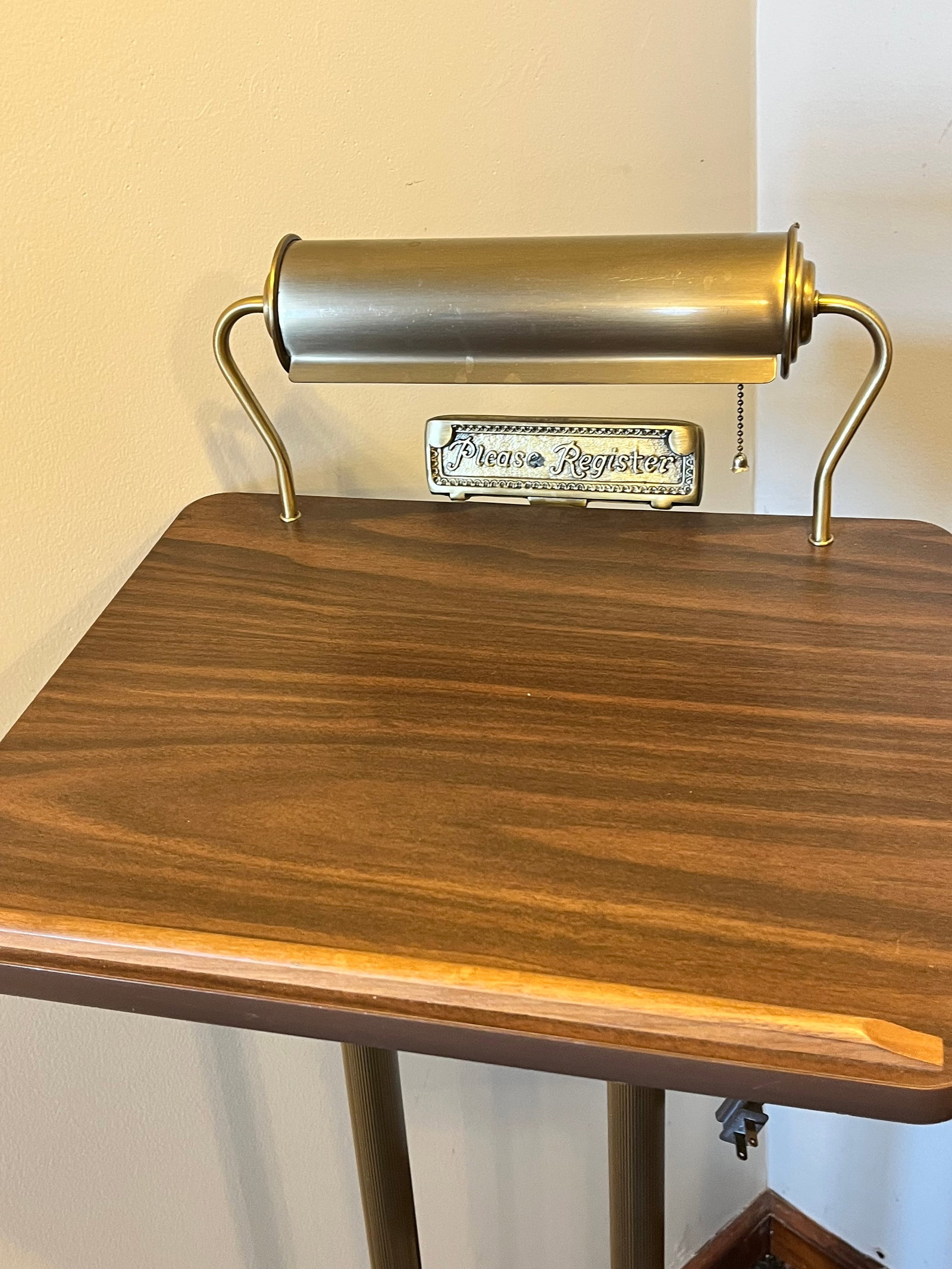 Two Nice 1900s Podiums - 4