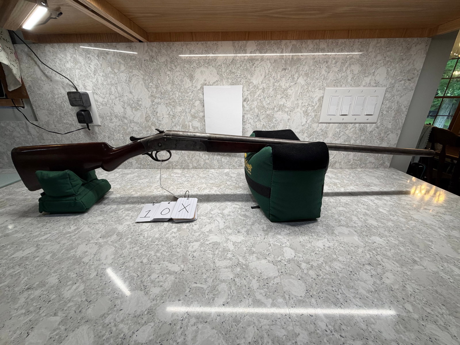 Iver Johnson Single Shot Shotgun: Iver Johnson 16 gauge single shot shotgun. 28" barrel, choke bore. Barrel and lug forged in one. Overall in fair condition. Manufactured in the mid to late 1930s. Serial No. 91185. See photos. Please 
