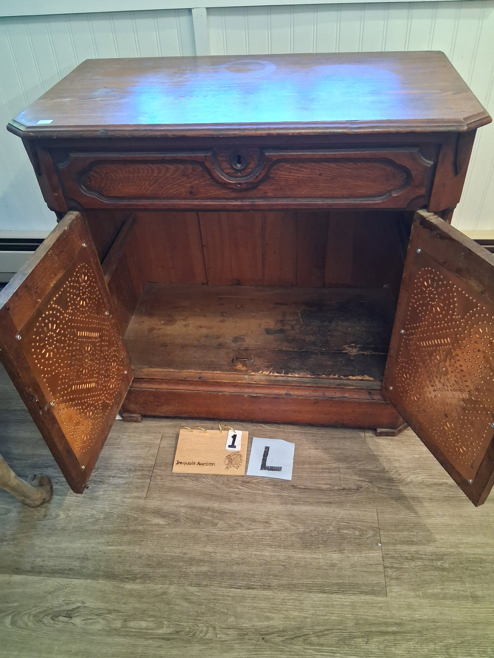 1890s American Ash Refinished One Drawer Commode - 3