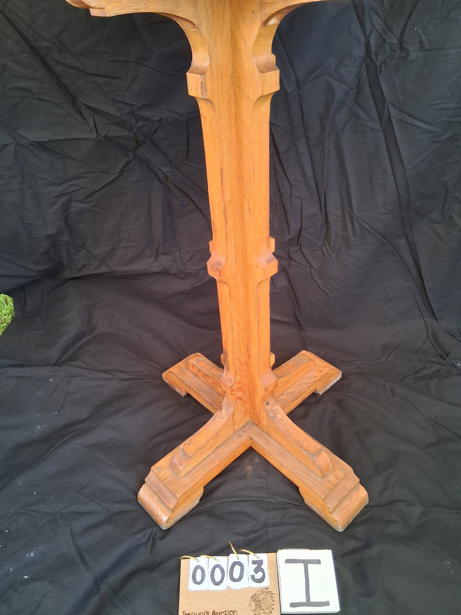 Rare Solid Oak Eagle Carved Podium - 3