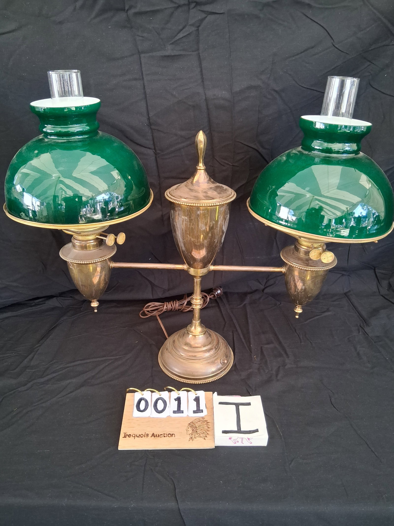 Excellent 1890s Double Green Cased Glass and Brass Student Lamp (1 of 7)