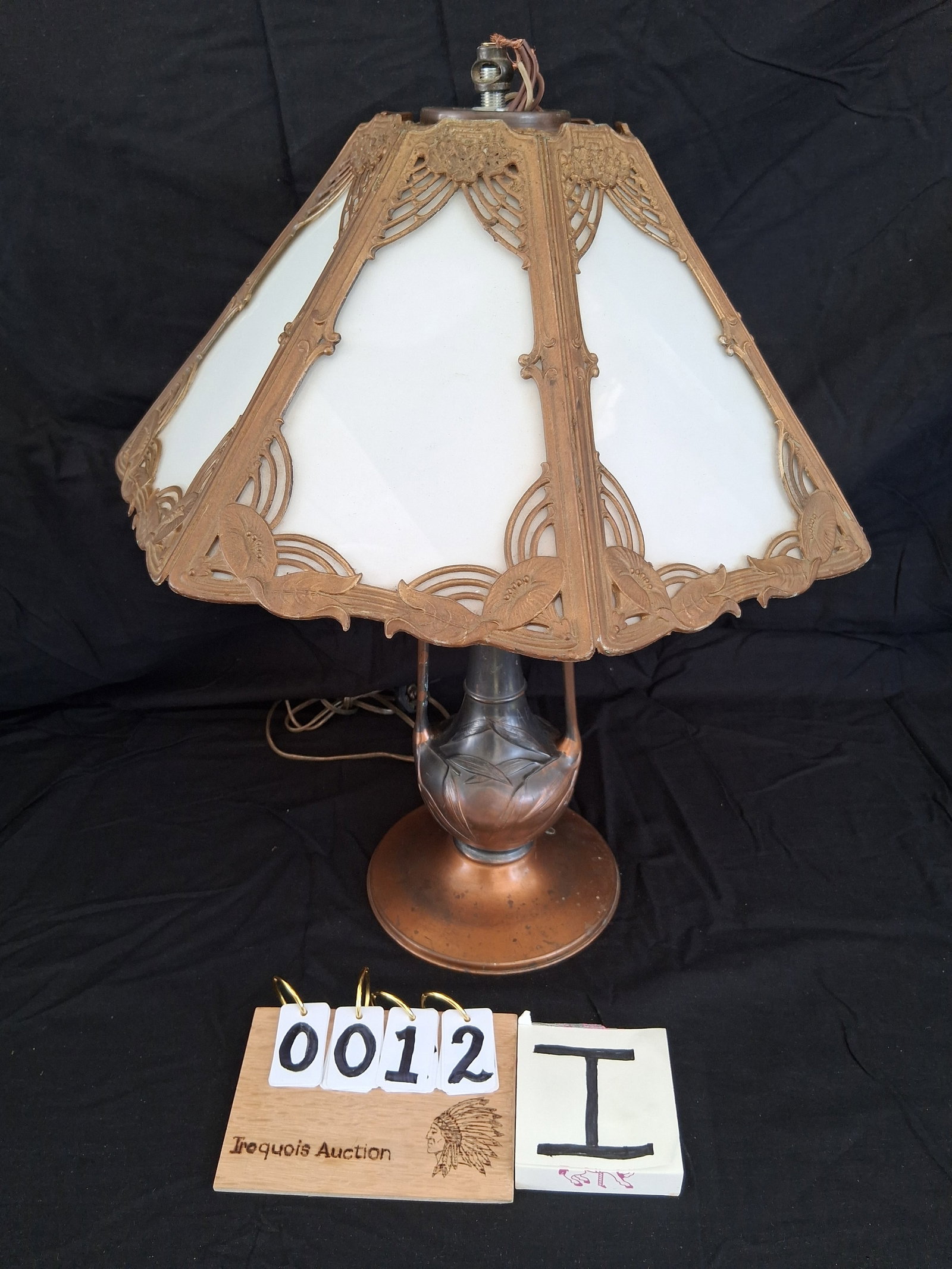 1900s Unsigned Pittsburgh Seven Glass Panel Lamp: 1900s unsigned Pittsburgh seven glass panel lamp. Shade is 17"w x 17"d x 9"h. Base is 7.75"w x 7.75"d x 21"h. See photos. Please read the Terms and Conditions of this auction THOROUGHLY for IMPORTANT