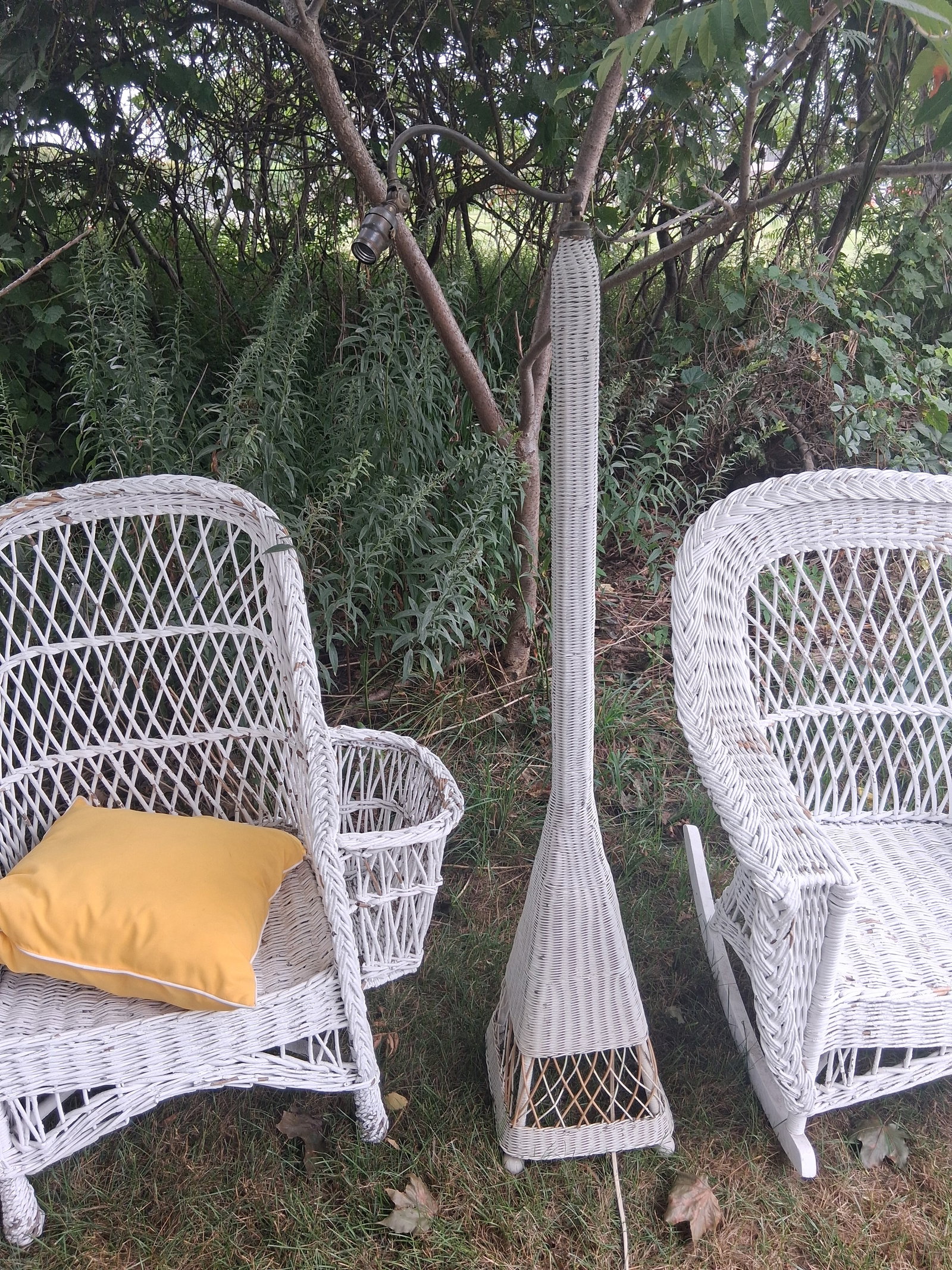 Five Piece 1900s Bar Harbor Painted Wicker Set - 3