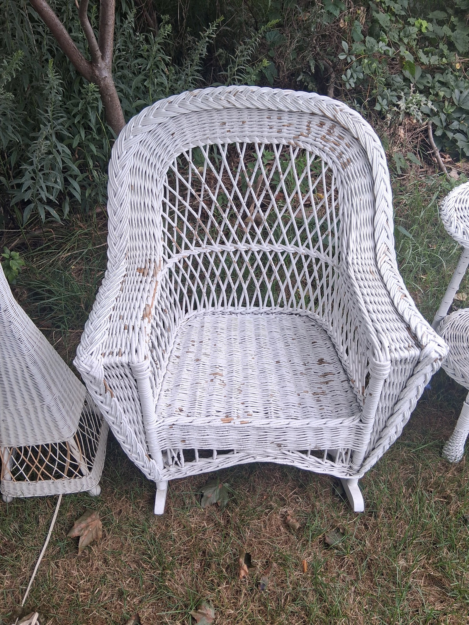 Five Piece 1900s Bar Harbor Painted Wicker Set - 4
