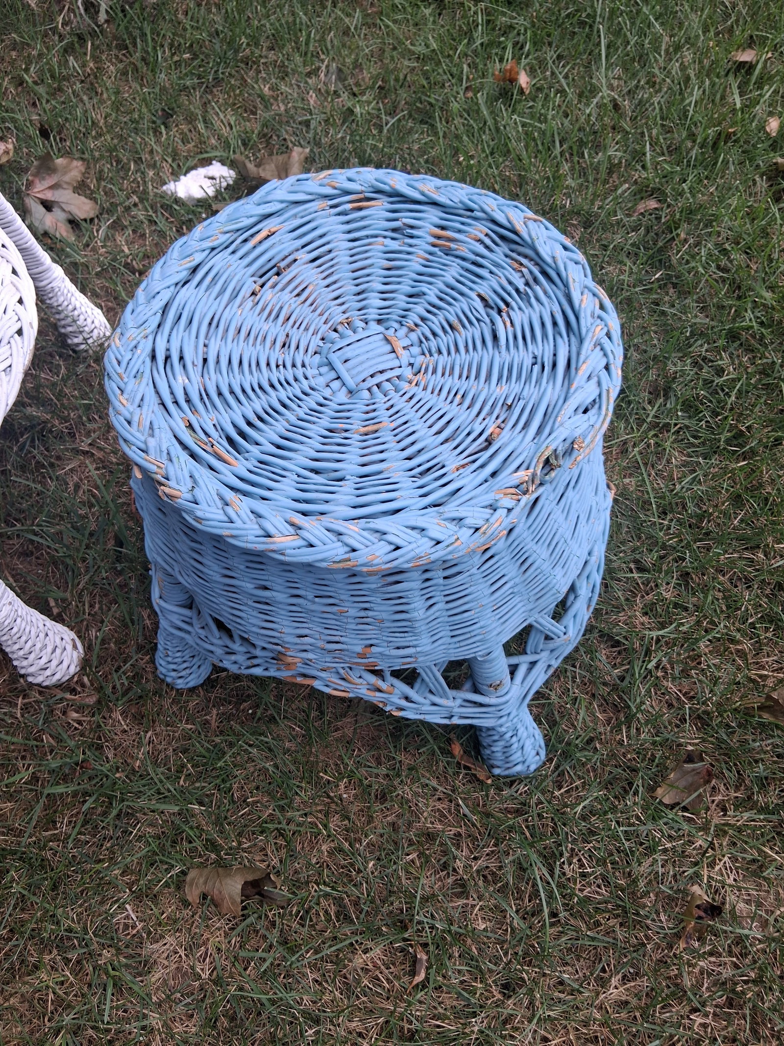 Five Piece 1900s Bar Harbor Painted Wicker Set - 7