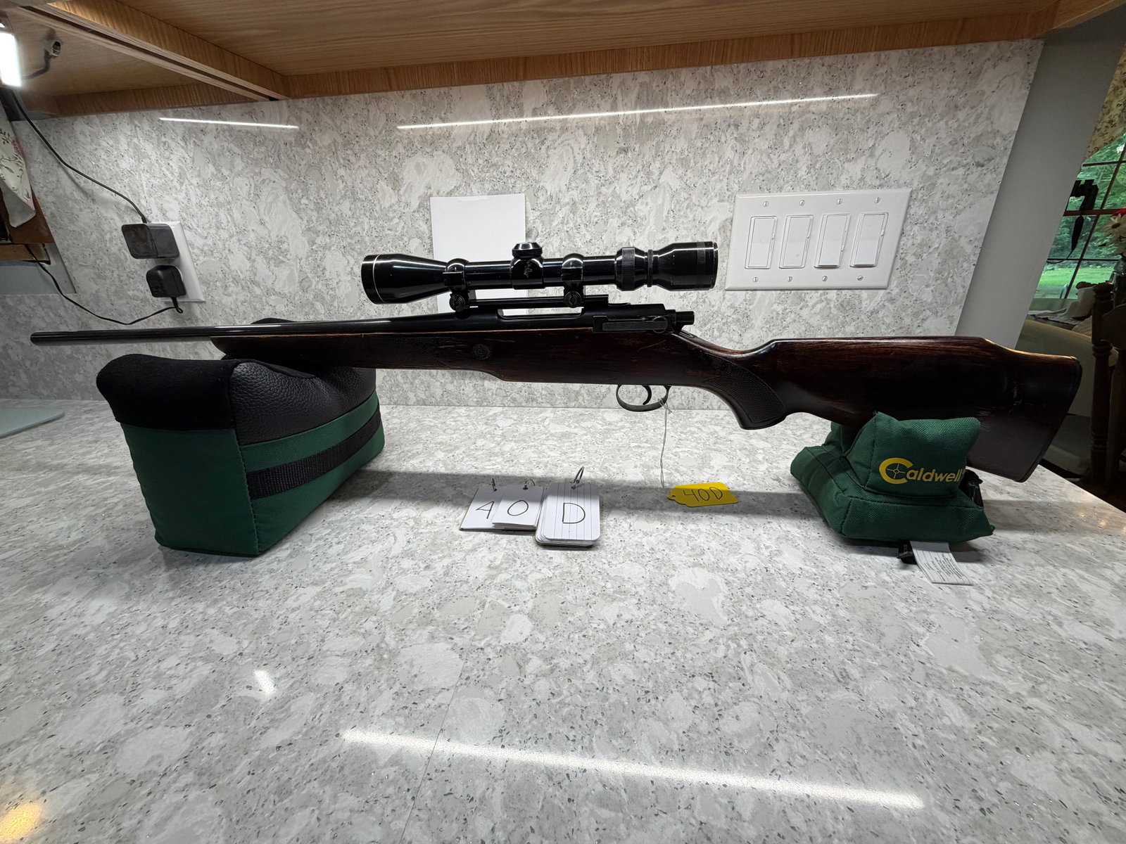 Rifle: Rifle. See photos. Please read the Terms and Conditions of this auction THOROUGHLY for IMPORTANT bidder information.