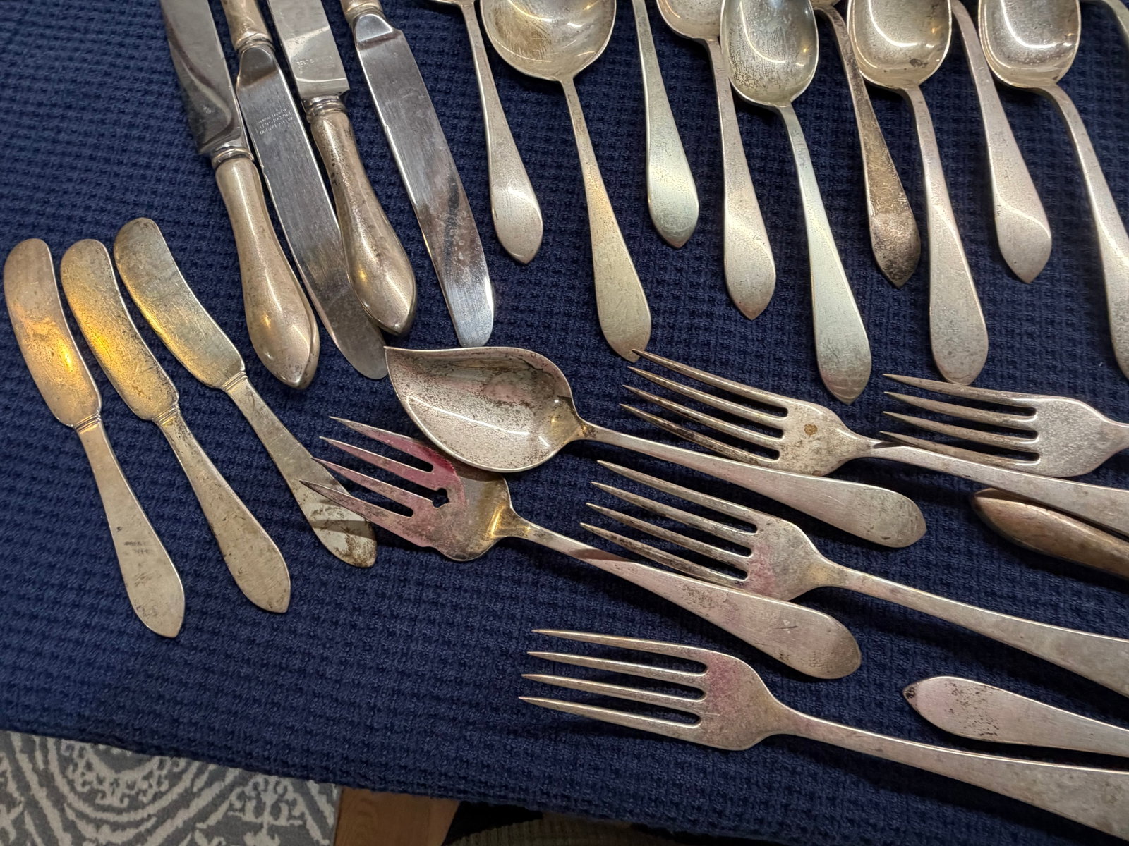 Reed & Barton Pointed Antique Pattern Sterling Silver Flatware Set - 10