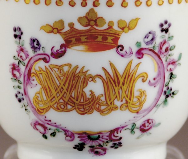 Chinese Export porcelain European market armorial c - 2