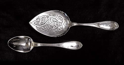 American coin silver serving pieces New Jersey, ci: American coin silver serving pieces New Jersey, circa 1830-40 'Empire' pattern pie/cake slice engraved with initials AEL, by Gaven Spence, L9 3/4"; 'Bead' pattern serving spoon, by Downing & Moody,