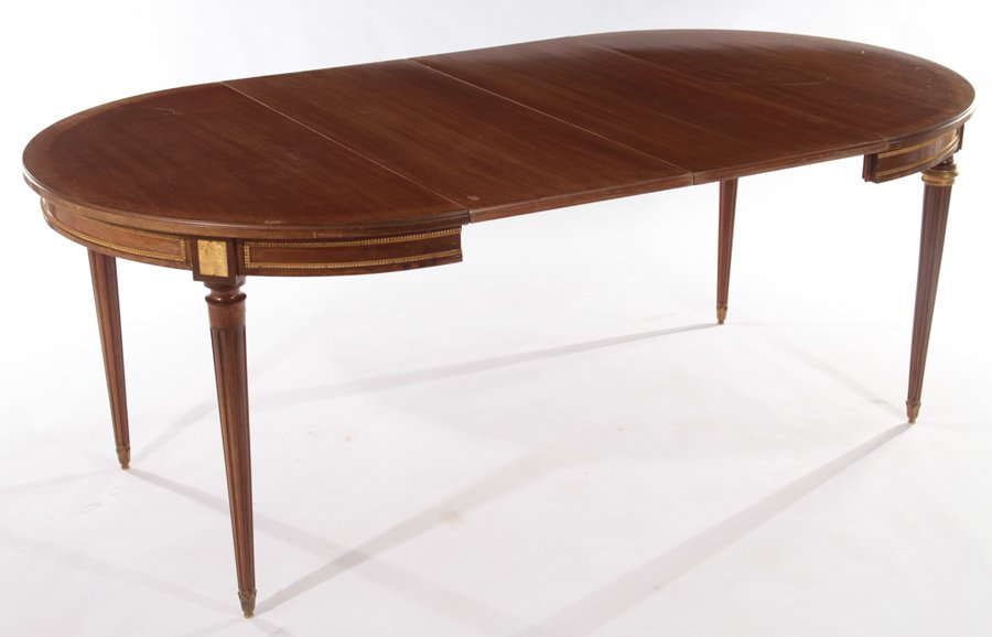FRENCH LOUIS XVI MAHOGANY DINING TABLE 1940 (1 of 5)