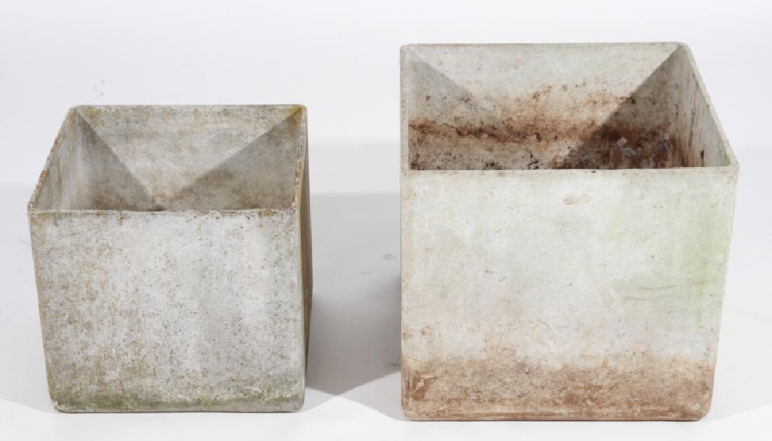 2 MID CENTURY MODERN WILLY GUHL STONE PLANTERS: A collection of two mid century modern Willy Guhl stone planters circa 1960. Dimensions: 18" x 19" x 19" and 14.5" x 16" x 16"