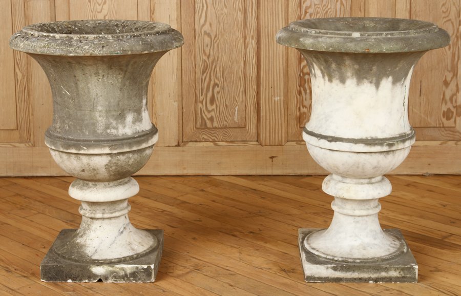 PAIR CAMPAGNA FORM MARBLE GARDEN URNS C.1910 (1 of 4)