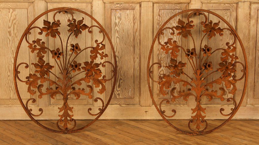 PAIR OVAL WROUGHT IRON WALL HANGINGS WITH FLOWERS (1 of 5)