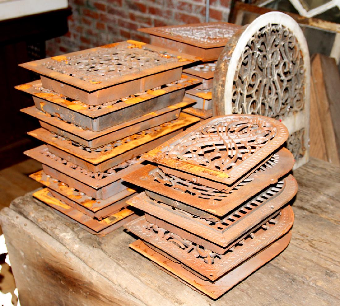 COLLECTION 20 ANTIQUE CAST IRON HEAT REGISTERS