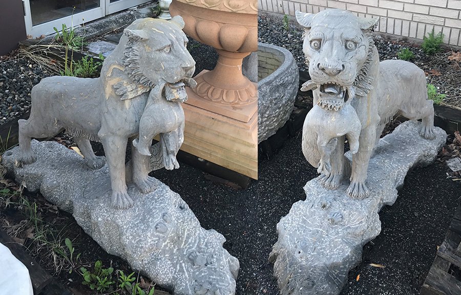 PAIR OF STONE LIONS (1 of 9)