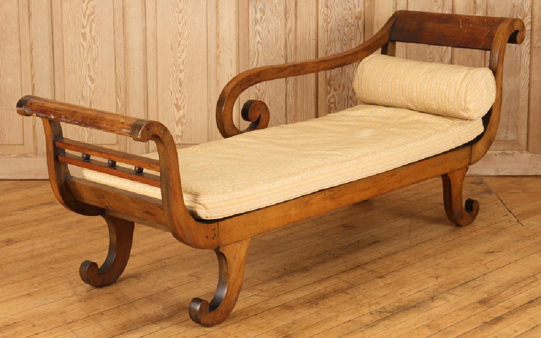 INTERESTING EARLY 19TH CENT. CHAISE LOUNGE (1 of 5)